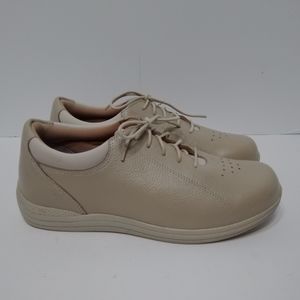 Drew Shoes Mens size 11